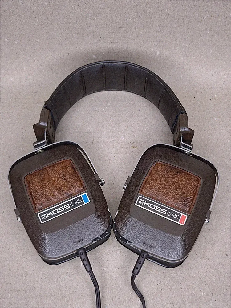 Koss K/145