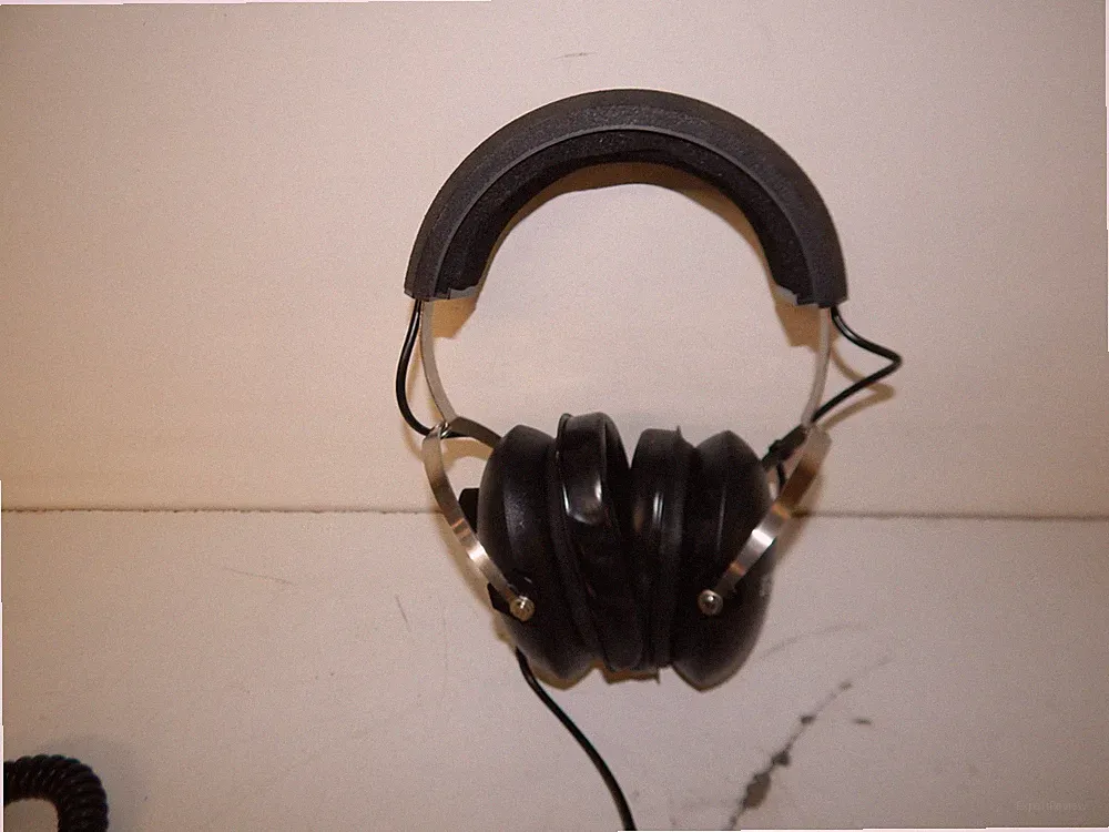 KOSS Kopfhörer Ohrmuschel (Over the Ear) Schwarz 3,5mm Klinke (SPI37)