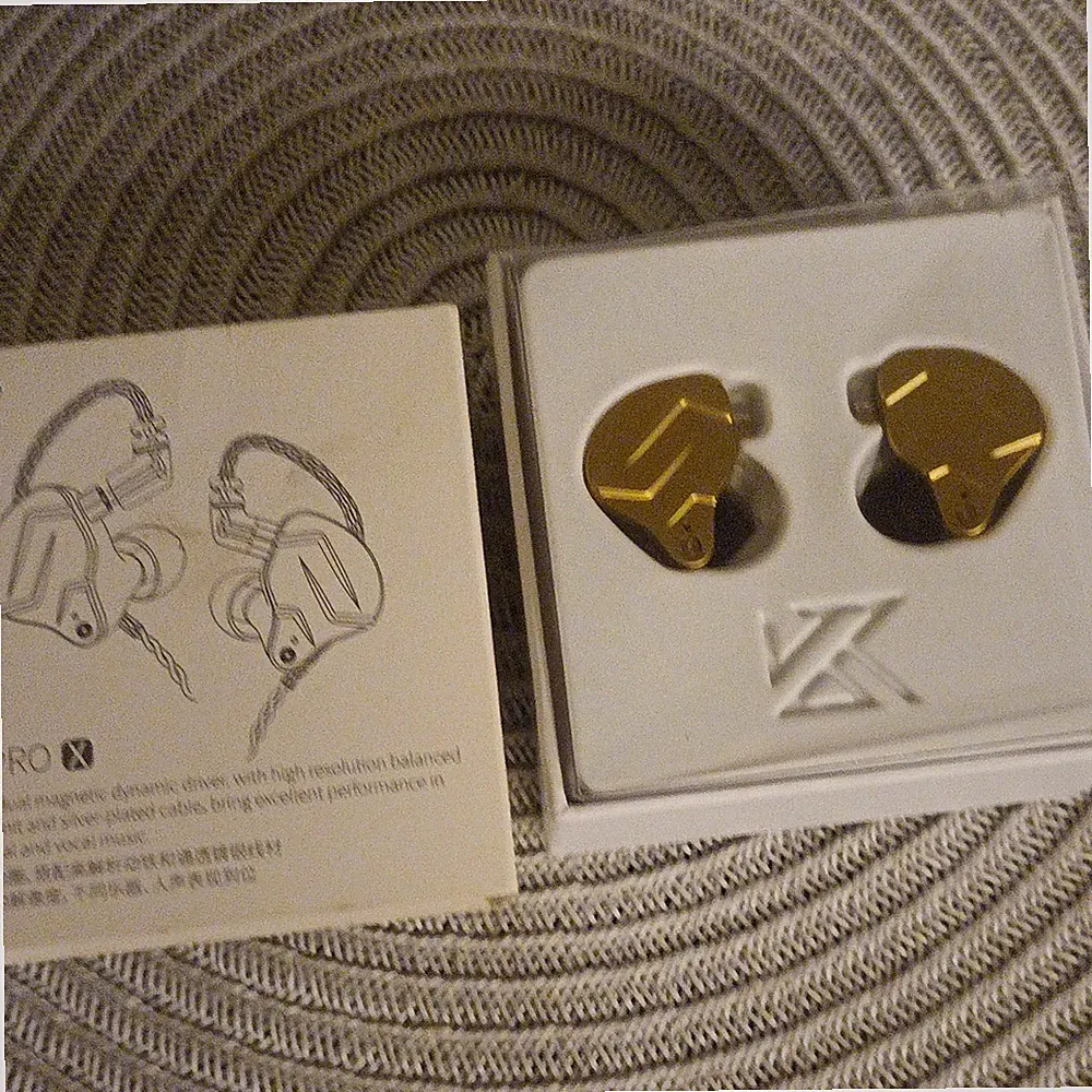 KZ ZSN PRO X In-Ear-Kopfhörer Gold 3,5 mm abnehmbares Kabel, doppelt