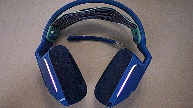 Logitech G733 Lightspeed Kabelloses Gaming-Headset, LIGHTSYNC