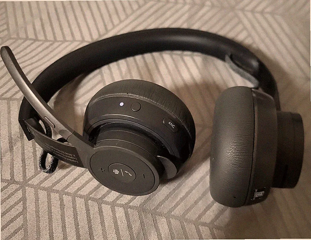 Logitech Zone Wireless mit ANC BT headset / Kabelloses Bluetooth headset