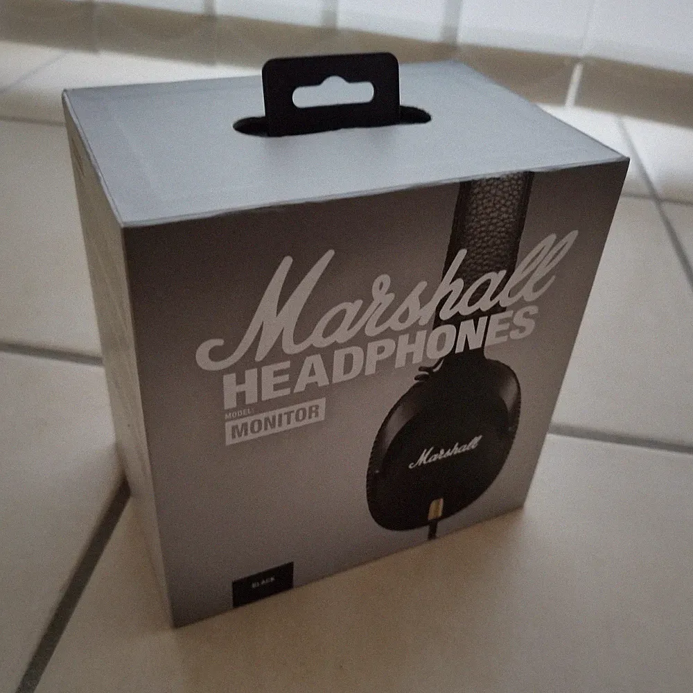 Marshall Monitor On-Ear Kopfhörer schwarz, 3,5 mm, mit Kabel und OVP