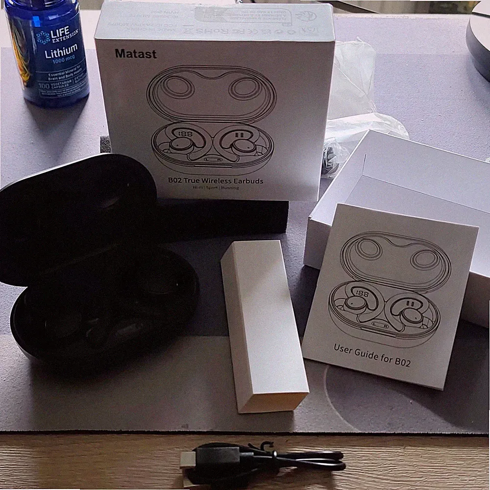 Matast B02 Bluetooth In-Ear-Kopfhörer Ohrbügel schwarz (2) Ladecase