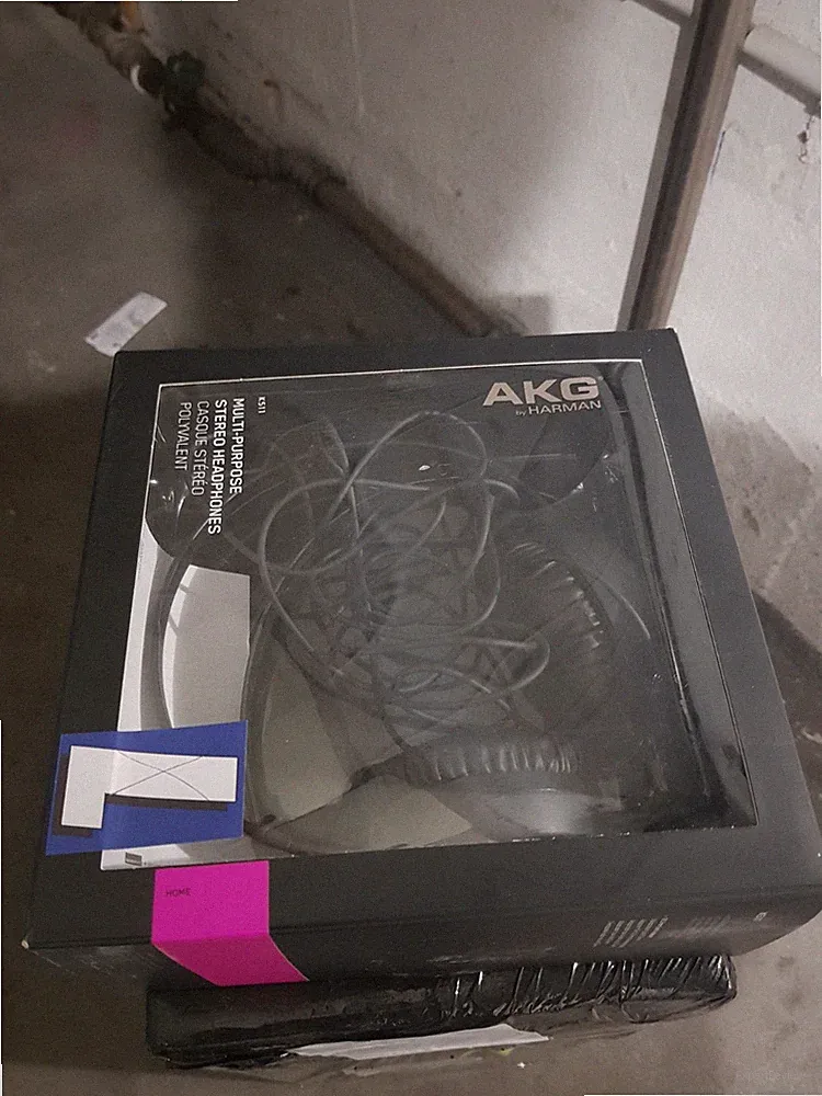 Neuwertiger Over-Ear-Kopfhörer AKG K511 mit Beschreibung und OVP