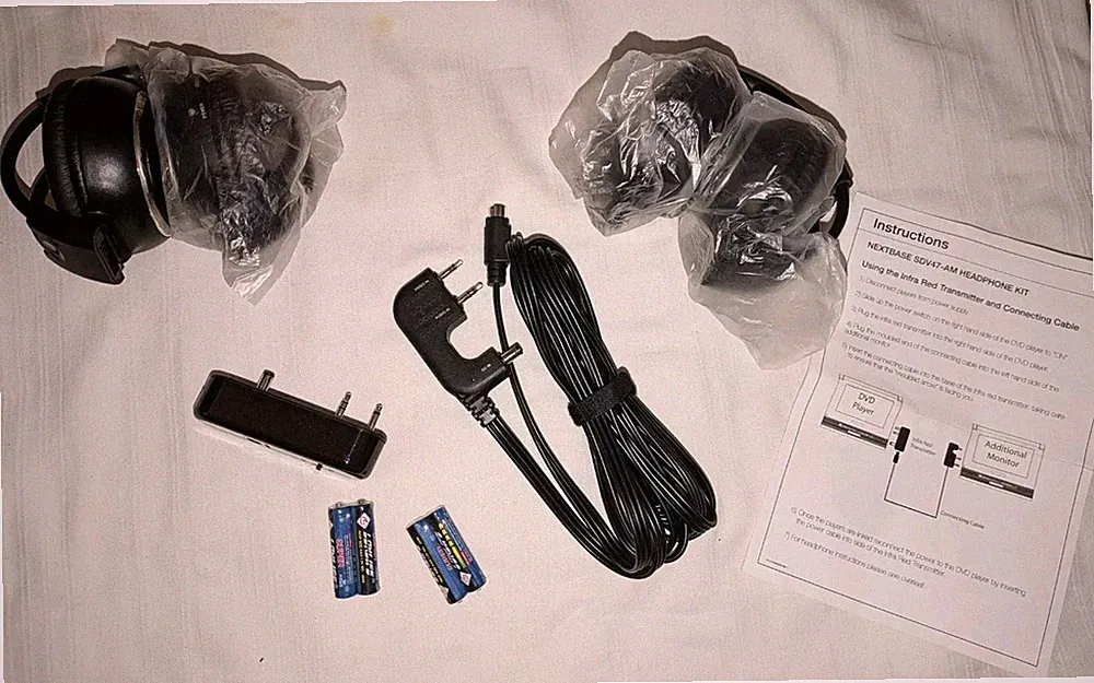 Nextbase SDV47 Kabelloses Infrarot Kopfhörer- Kit NEU & OVP