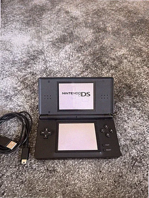 Nintendo DS Lite, Schwarz, Inkl. 6 Spiele Sehr Guter Zustand ( Getestet )