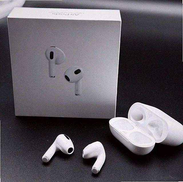 Original Apple AirPods 3 Generation | KOMPLETTSET | A2897 / A2564 / A2565 | GUT
