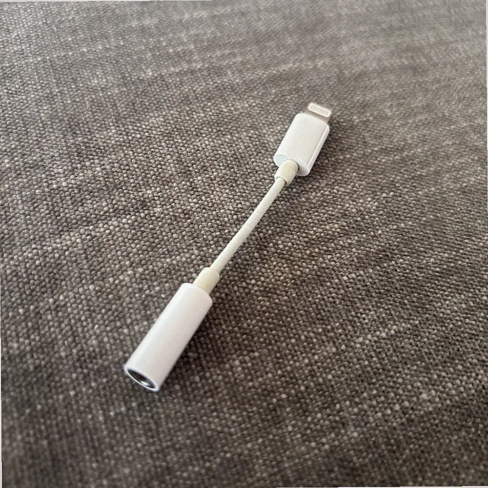 Original Apple Lightning auf 3,5 mm Kopfhörer Audio AUX Adapter