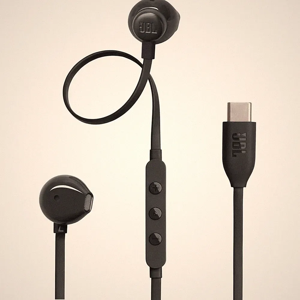 Original JBL TUNE 305C In-ear Kopfhörer Bass Black Headset kabelgebunden USB-C