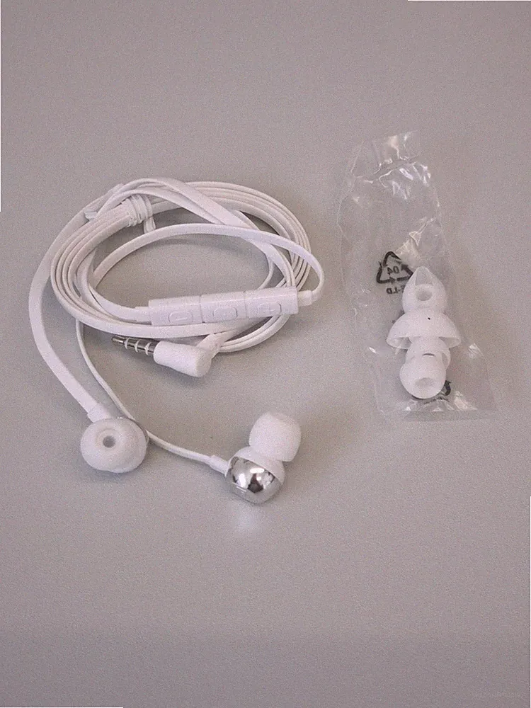 Original LG 3,5 mm QuadBeat 2 Premium in Ear Kopfhörer weiß