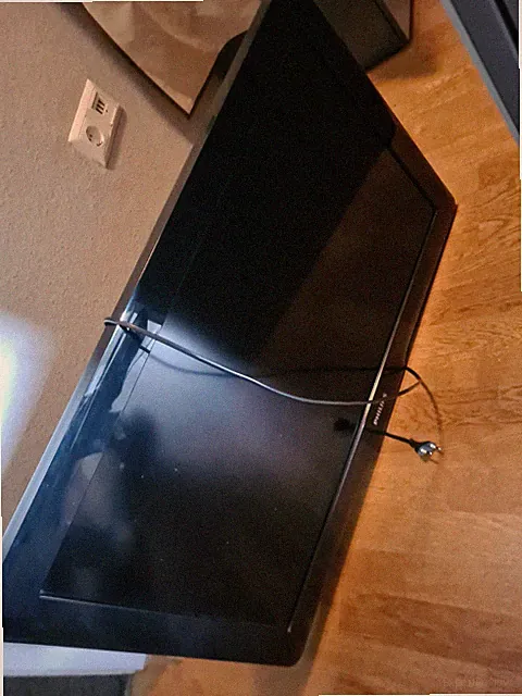 Philips 32PFL3605H/12, 81,3 cm (32 Zoll), 1080p HD LCD Fernseher