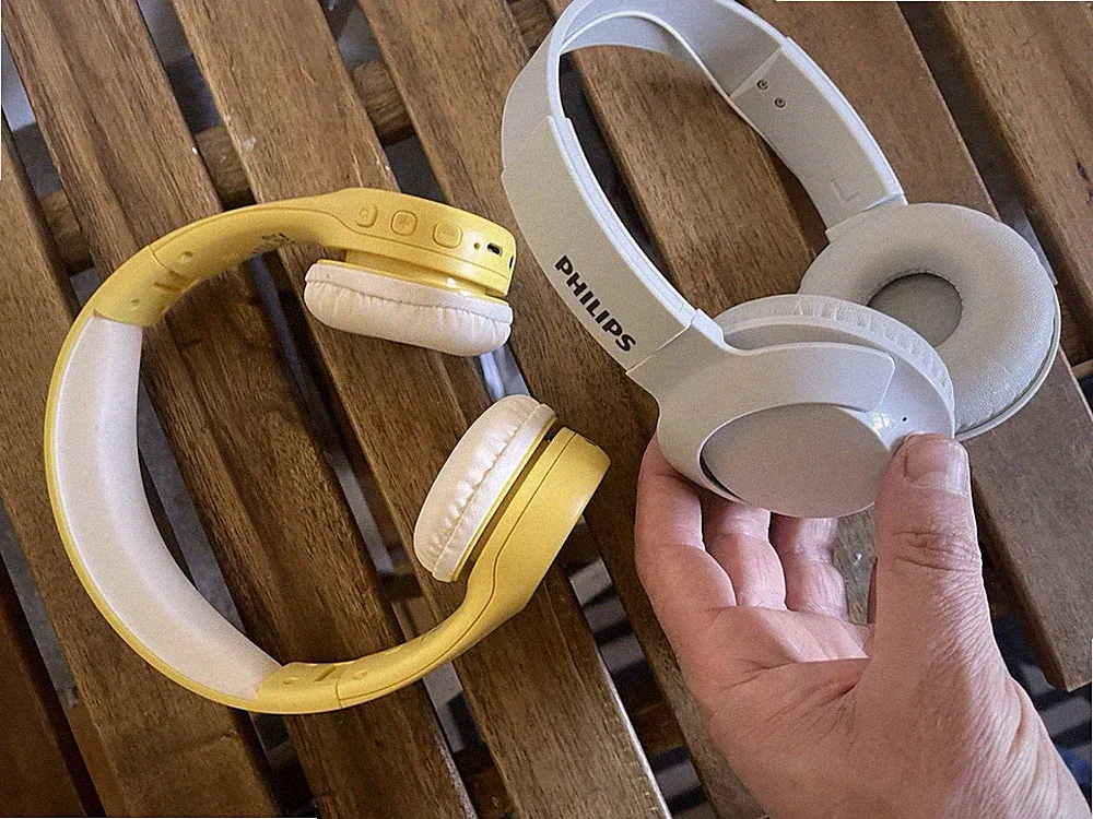 Philips Bluetooth Kopfhörer Weiß Wireless Top + Gelber Kopfhörer mit Kabel