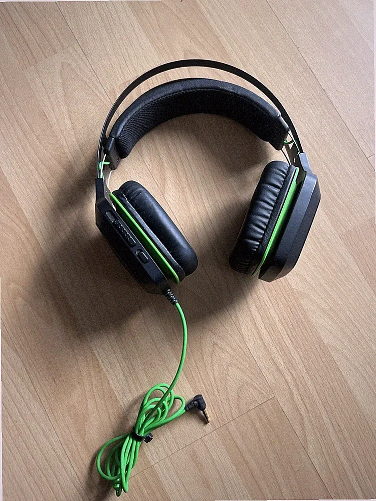 Razer Electra V2 - Over - Ear Gaming Kopfhörer, klinke, Schwarz Grün LED Headset