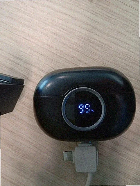 Rinsmola G21 Pro Bluetooth Earbuds Ladecase – USB‑C – LED‑Display