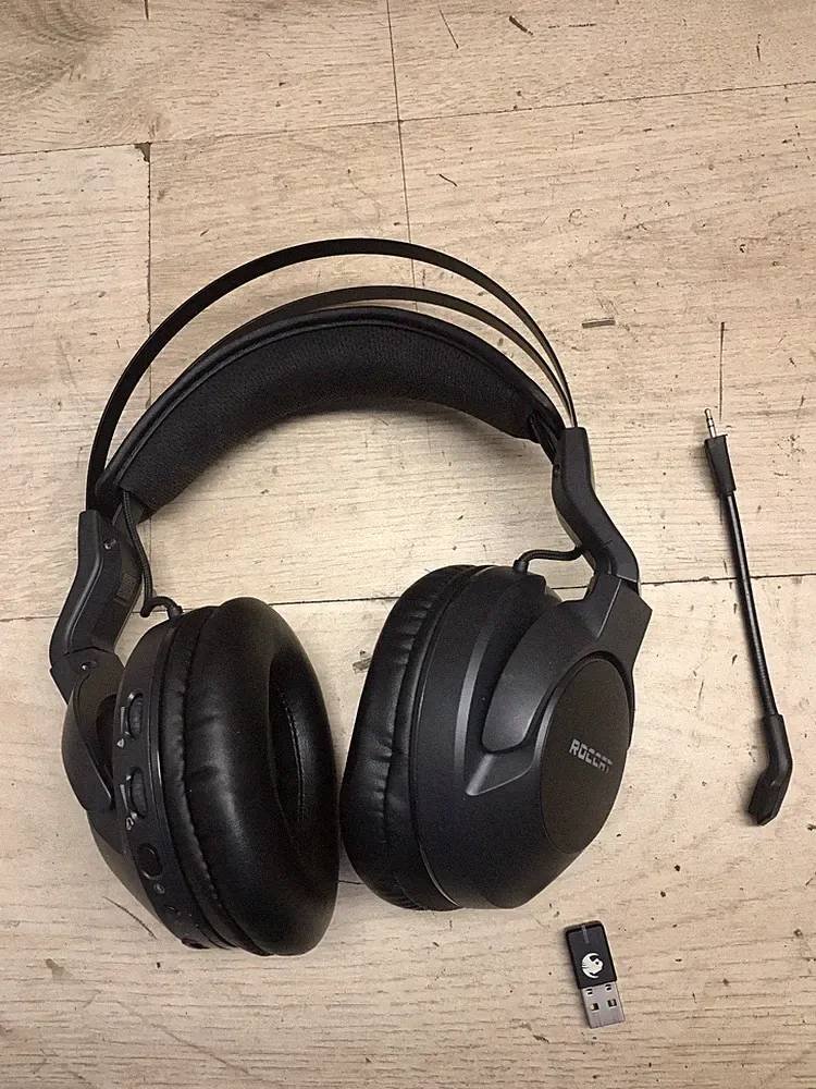 Roccat Elo 7.1 Air Kabelloses Surround-Sound RGB PC Gaming Headset, I39121
