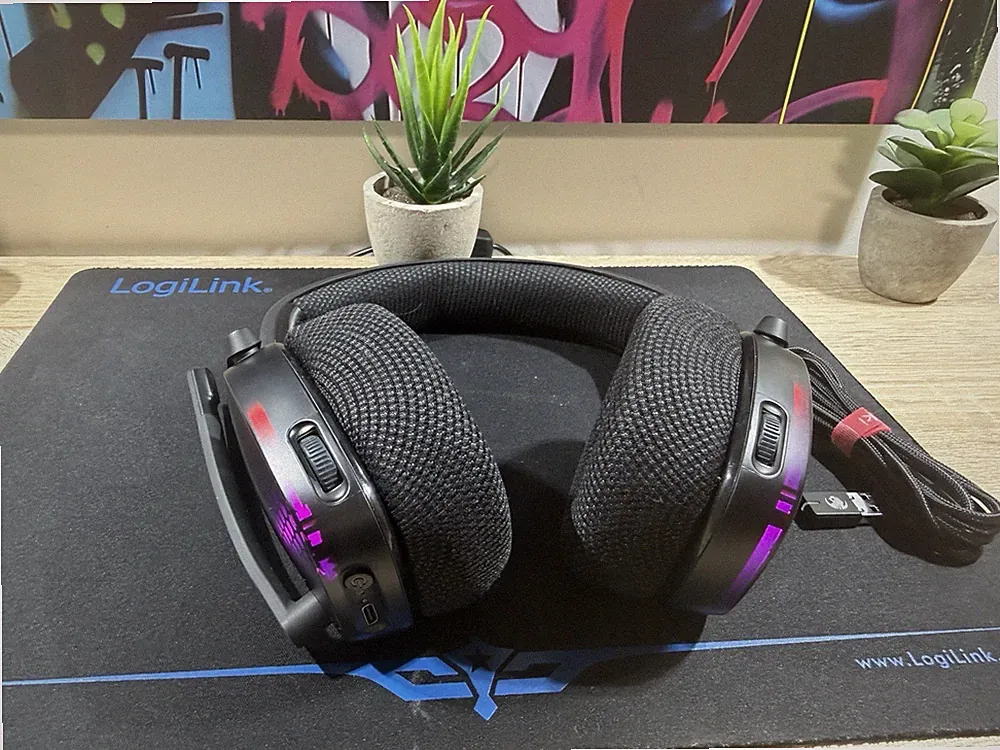 Roccat SYN Pro Air Gaming Over-Ear Kopfhörer- Schwarz