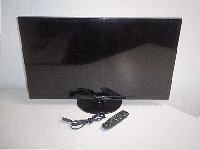 Samsung UE32F4000AW 32" LED TV, HDMI, inkl. FB, 2 Jahre Garantie