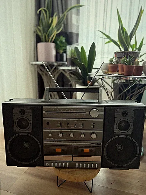 SANKEI TCR-S97 EE RADIO CASSETTE RECORDER GHETTOBLASTER BOOMBOX TEILDEFEKT LESEN