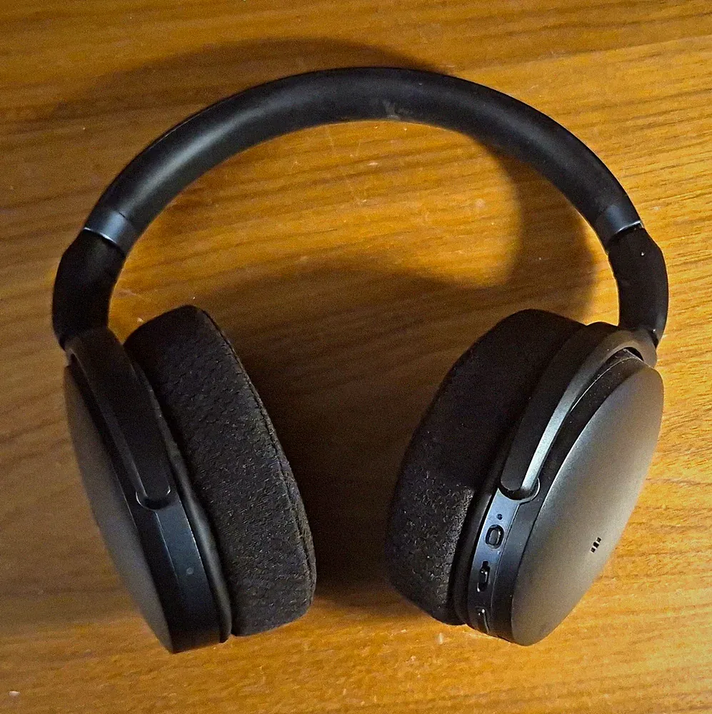 Sennheiser HD 4.40 On-Ear Kopfhörer Kopfbügel Bluetooth/ 3,5mm. Neue Ohrpolster.
