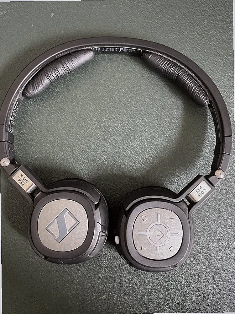 Sennheiser MM 400-X On-Ear Kopfhörer Bluetooth/3,5mm faltbar Schwarz mit Tasche