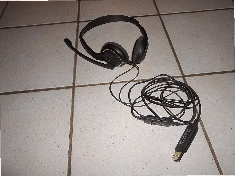 Sennheiser PC 8 USB On Ear Stereo Headset PC Laptop Kopfhörer Mikrofon Schwarz