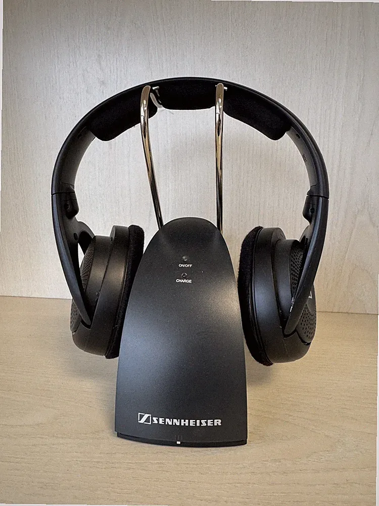 Sennheiser RS 120-W On-Ear Funkkopfhörer Schwarz + Ladestation, sehr gut