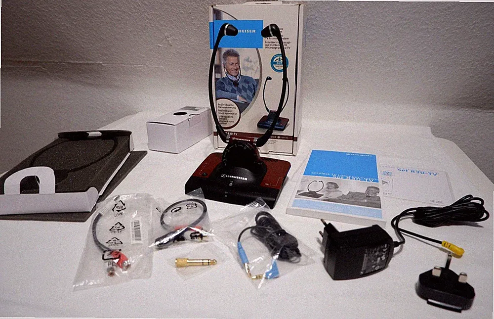SENNHEISER SET 830-TV Infrarot Stereo Kopfhörer Kinnbügel 502006 OVP
