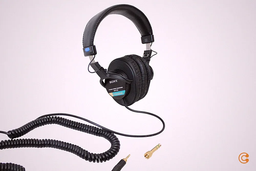 100 dB Over-Ear