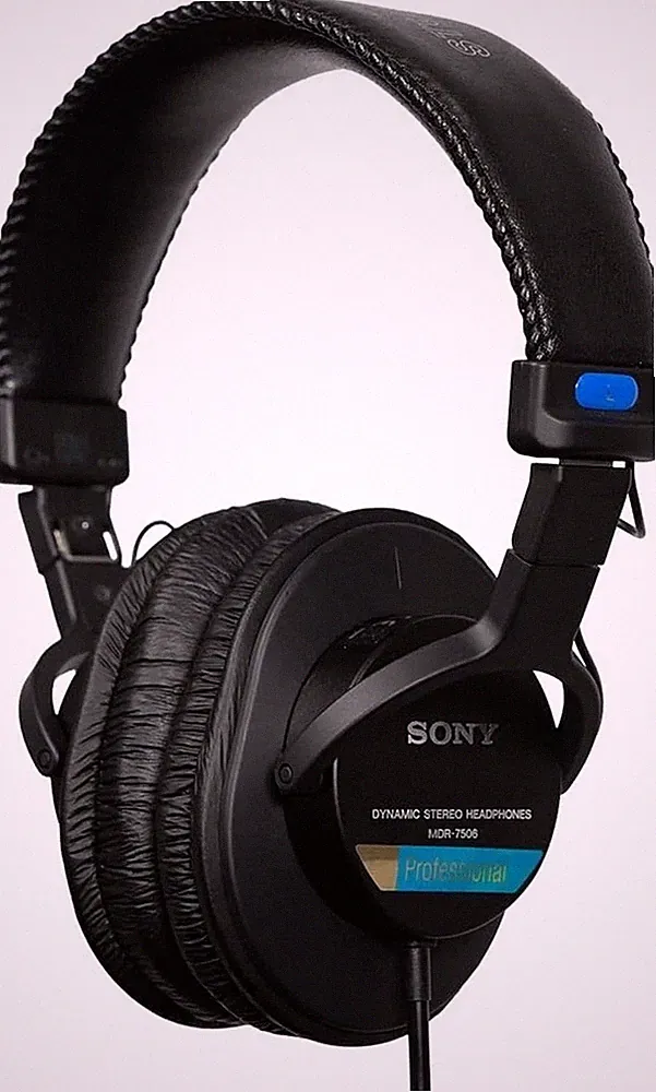 Sony MDR-7506 Studio Kopfhörer geschlossen faltbar 10Hz-20kHz 63 Ohm mit Tasche