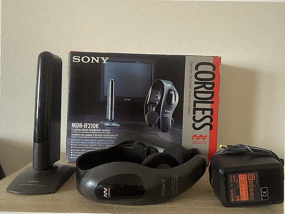Sony MDR-IF210K Wireless Kopfhörer Infrarot TV Stereo Kabellos Boxed
