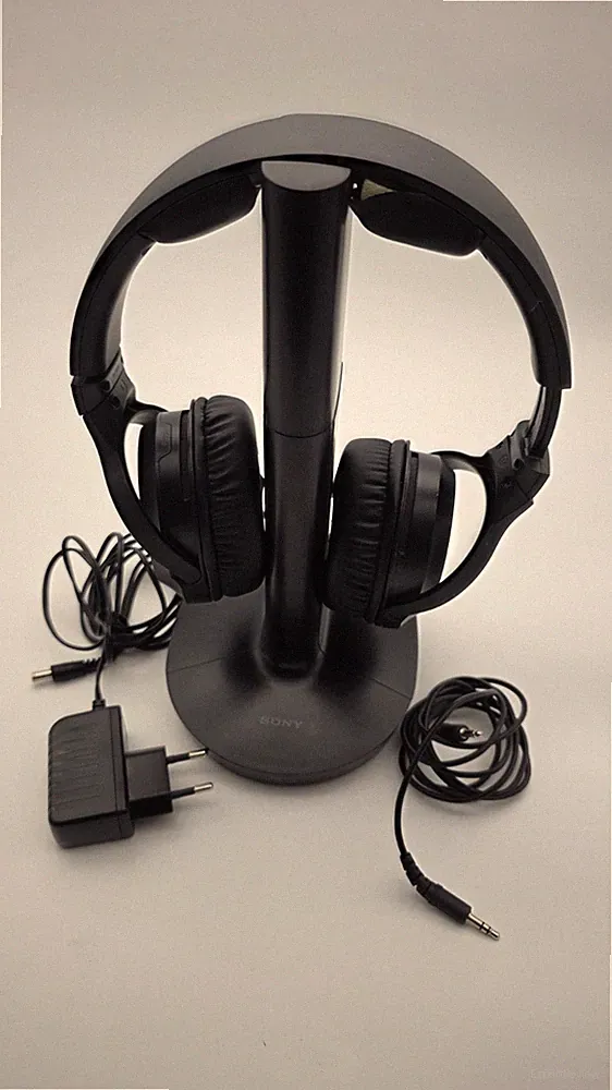 Sony MDR-RF895RK Kabellose Over-Ear Kopfhörer mit Ladestation Schwarz – Gebrauch