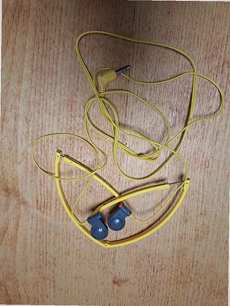 Sony MDR-W15 TURBO STEREO Dynamic Sports Kopfhörer Gelb