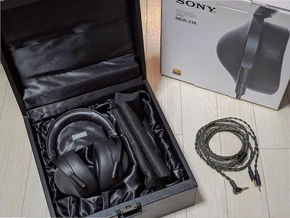 Sony MDR-Z1R Audiophile High-Resolution Master-Grade Over-Ear Kopfhörer