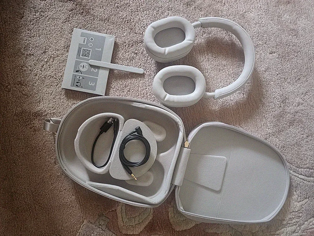 SONY Over-Ear Kopfhörer WH1000XM5 Noise-Cancelling Bluetooth 3,5 Klink NEUWERTIG