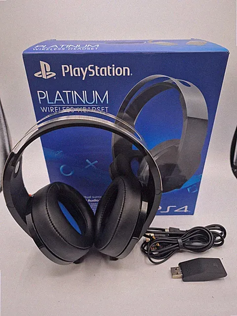 Sony PlayStation 7.1+ 3D Platinum Wireless Headset PS4 Schwarz wie neu