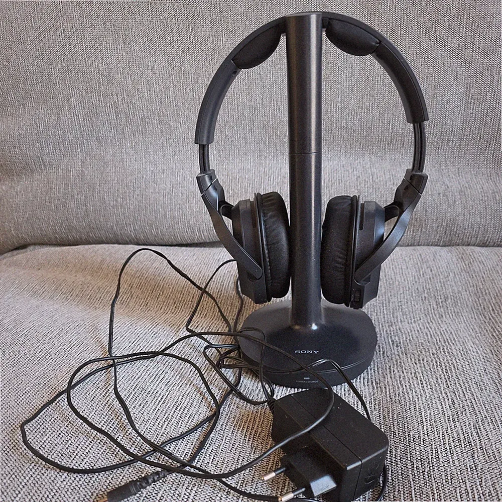 Sony TMR-RF810R UHF TV Kopfhörer mit Sender Schwarz Sender Kabel mit leeren Aku
