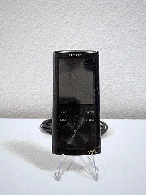 Sony Walkman NWZ-E454 Schwarz / Tragbarer MP3 Player / Geprüft ✅