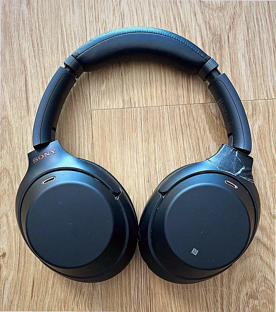 Sony WH-1000XM3 Over-Ear Bluetooth Kopfhörer mit Geräuschunterdrückung Schwarz