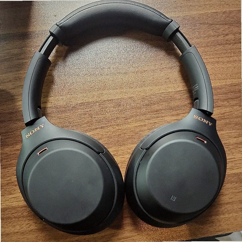 Sony WH-1000XM4 Wireless Noise Cancelling Over-Ear Kopfhörer Schwarz mit