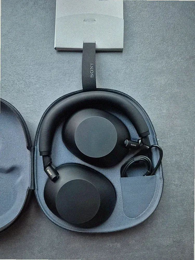 Sony WH-1000XM6 kabellose Noise Cancelling Kopfhörer schwarz
