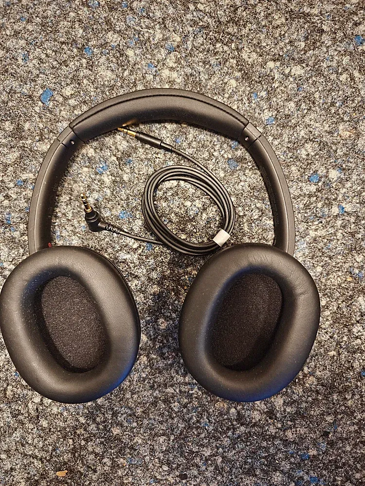 Sony WH-CH720N Bluetooth Over-Ear Kopfhörer Schwarz – NEU - ANC & 35h Akku