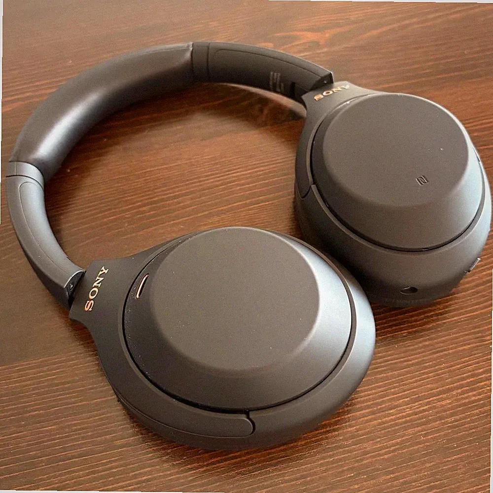 Sony Wireless Over-Ear NFC Schwarz Kabellose Kopfhörer mit Zubehör