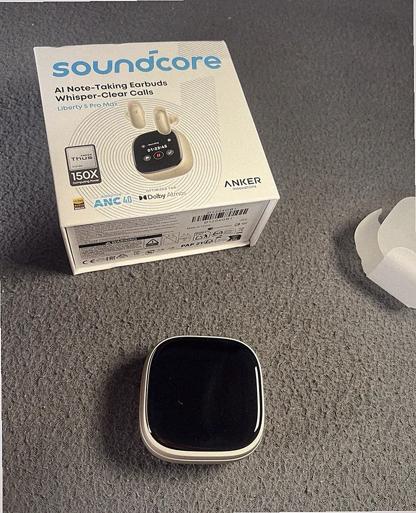 soundcore Liberty 5 Pro Max In-Ear-Kopfhörer ANC Mic Beige Ladecase