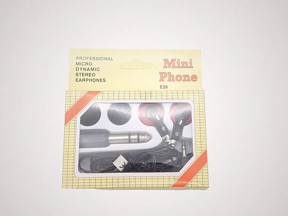 Stereo In Ear Kopfhöhrer 32 ohm Mini Phone E28 Vintage Neu OVP Kabelgebunden