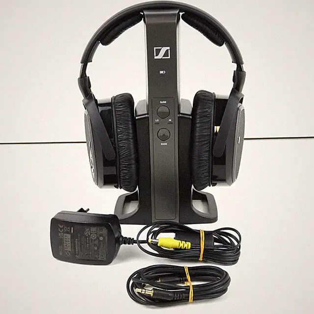 Tested ✅ Sennheiser HDR 175 & TR 175 Station - Wireless Headphones Cinema Music