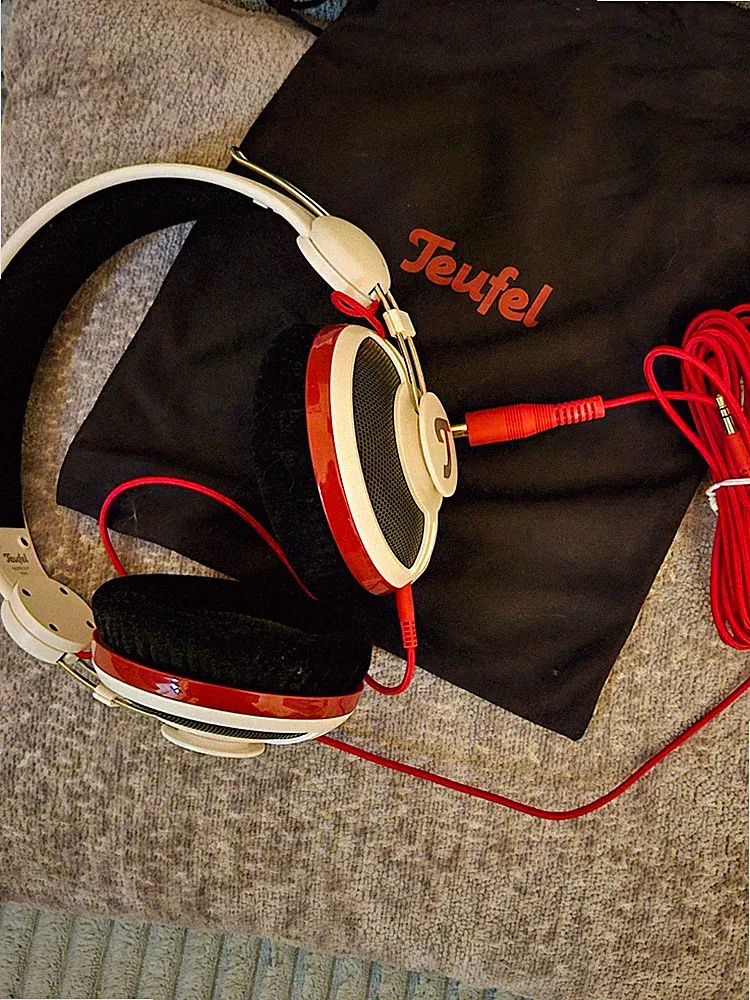 Teufel AUREOL REAL On-Ear Kopfhörer Kopfbügel 3,5 mm Weiß/Rot/Schwarz