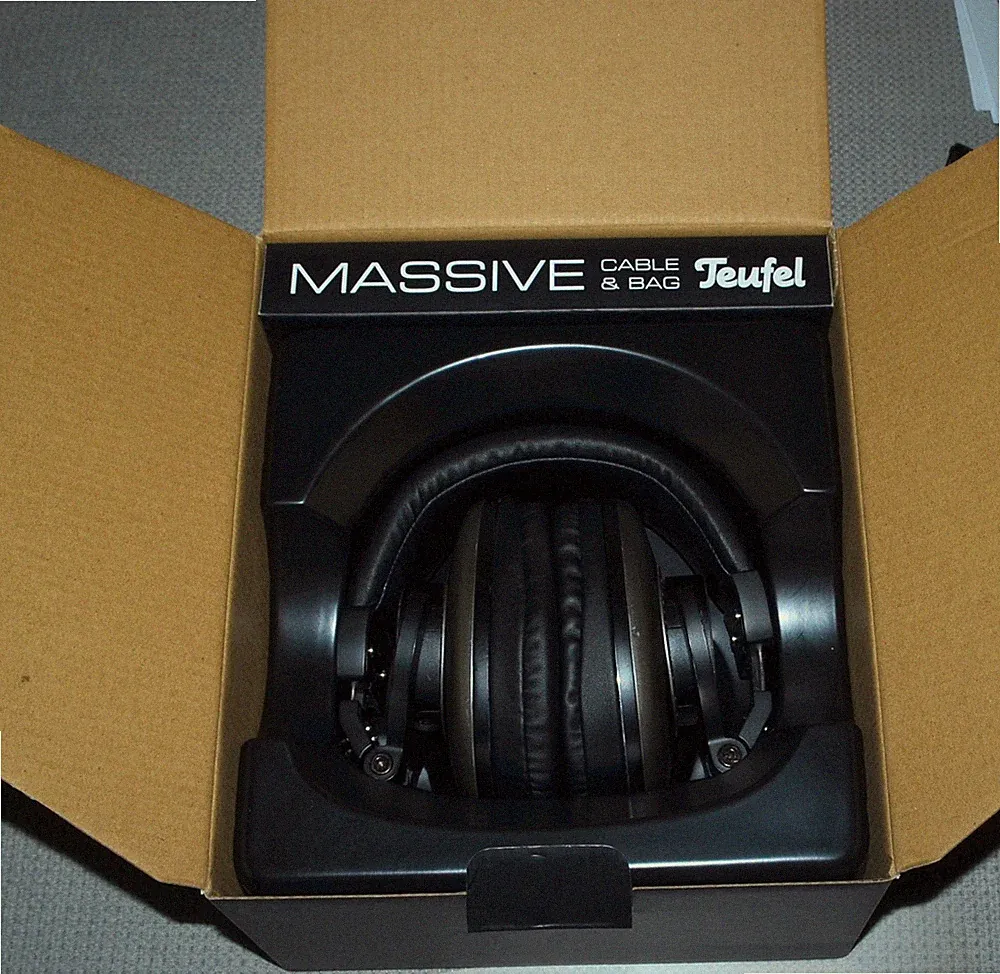 Teufel MASSIVE Hi-Fi Kopfhörer Musik Stereo Over Ear in OVP