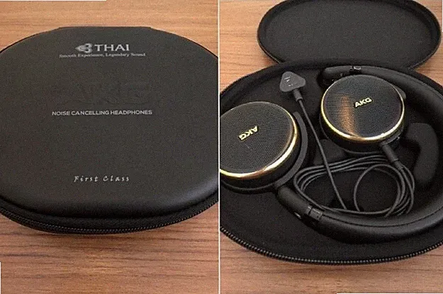 Thai Airways Royal First Class AKG N60 NC On-Ear Kopfhörer (kabelgebunden)
