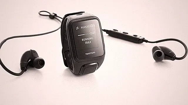 TomTom Runner 2 Cardio + Music Größe L Laufuhr Herzfrequenz schwarz + Kopfhörer