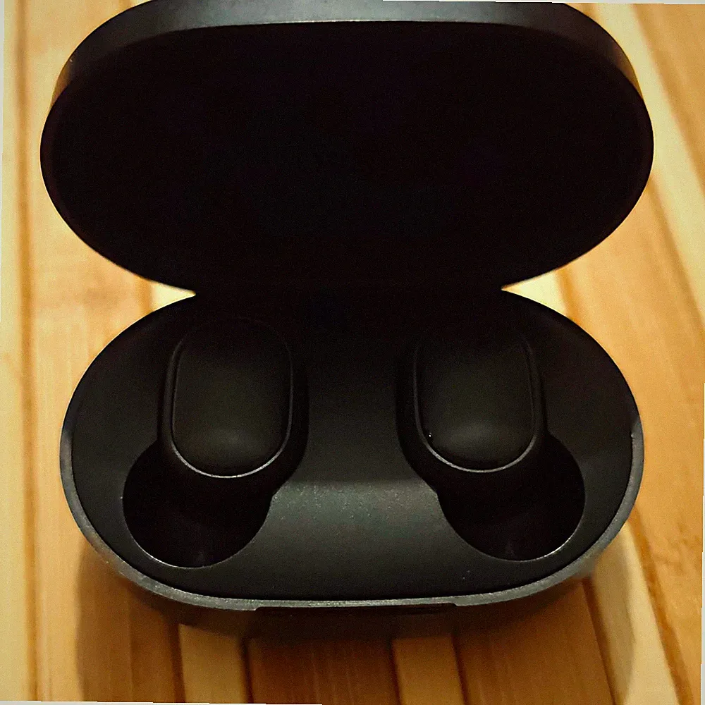 Xiaomi Mi True Wireless Earbuds Bluetooth In-Ear-Kopfhörer schwarz (2) Ladecase